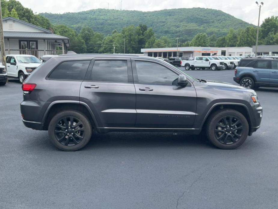 used 2017 Jeep Grand Cherokee car, priced at $17,229