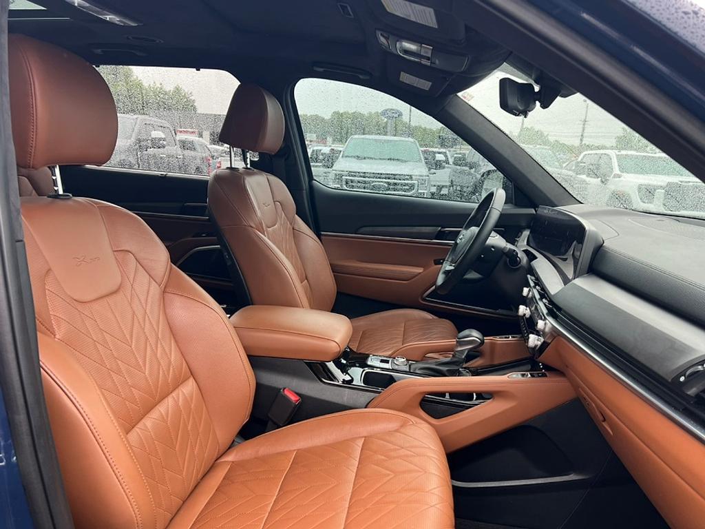 used 2023 Kia Telluride car, priced at $42,859
