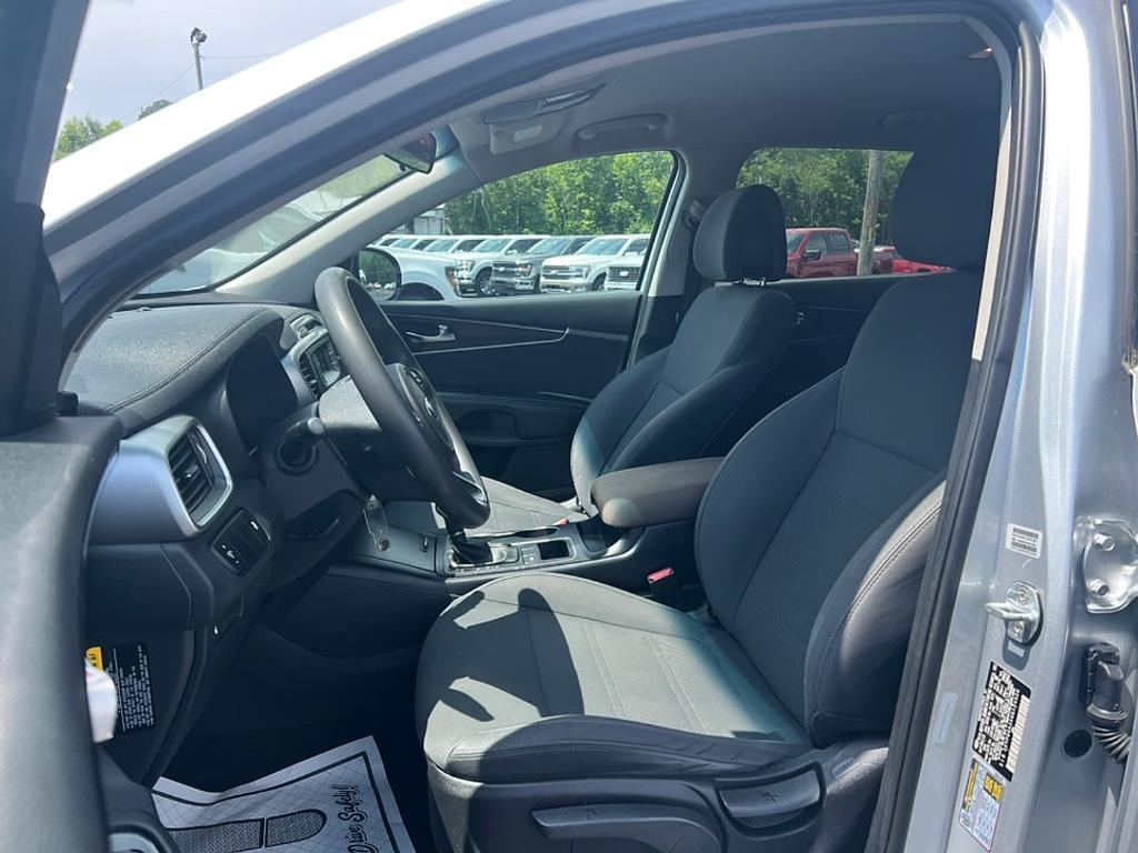 used 2016 Kia Sorento car, priced at $7,877