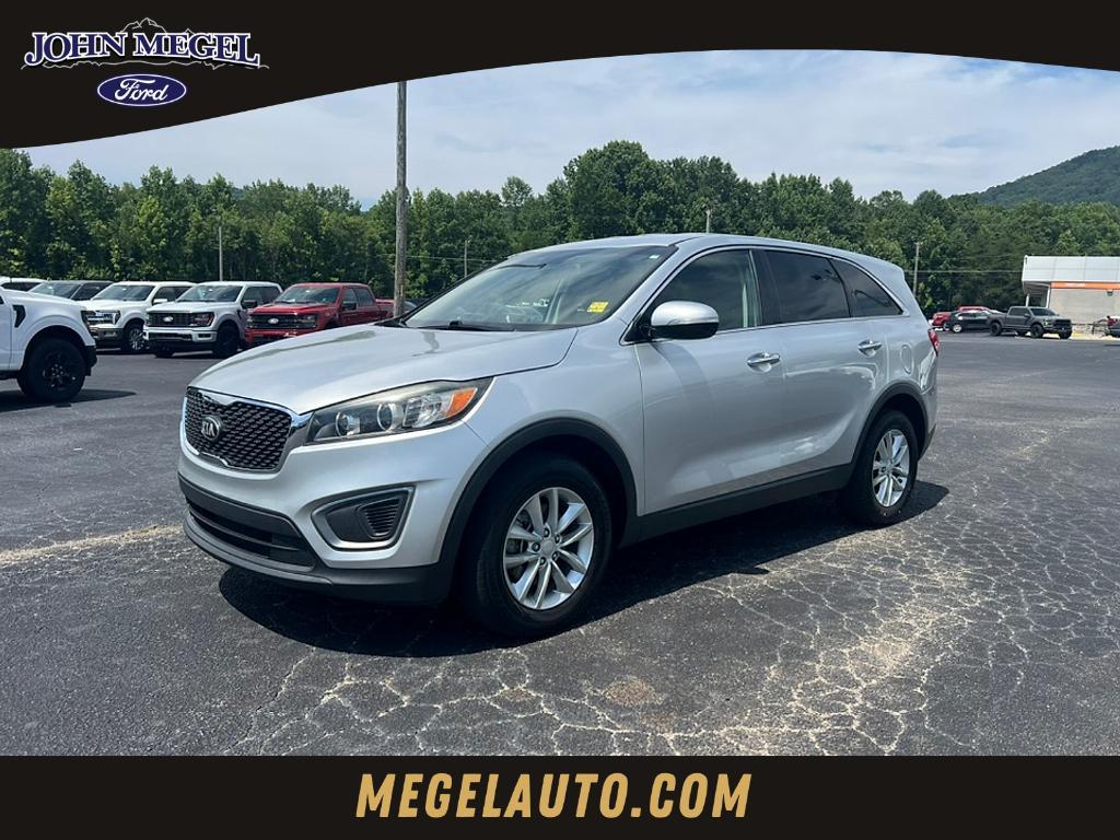 used 2016 Kia Sorento car, priced at $7,877