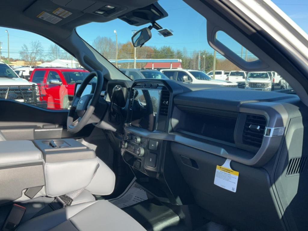 new 2024 Ford F-150 car, priced at $42,590