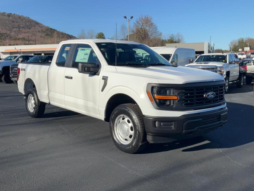 new 2024 Ford F-150 car, priced at $42,590