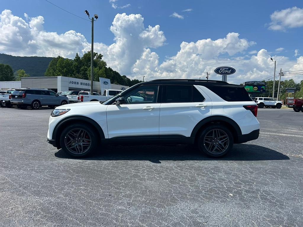 new 2025 Ford Explorer car, priced at $54,680