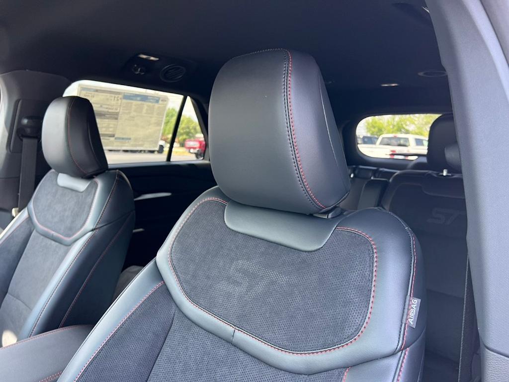 new 2025 Ford Explorer car, priced at $54,680