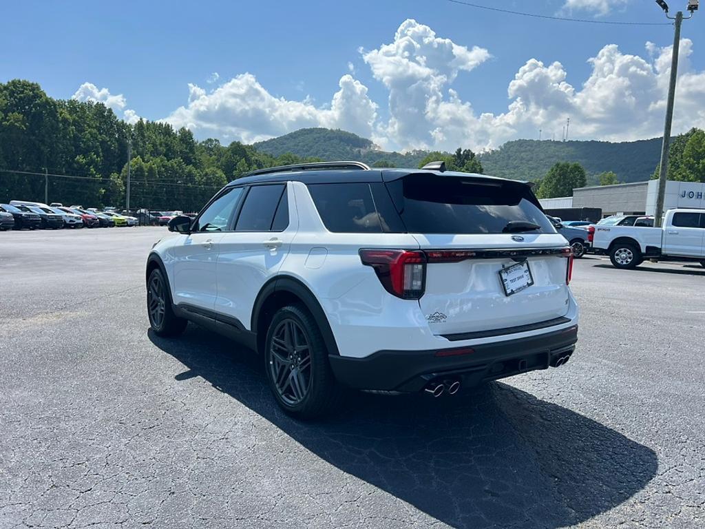 new 2025 Ford Explorer car, priced at $54,680