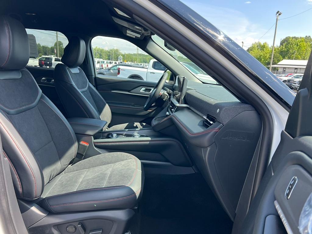 new 2025 Ford Explorer car, priced at $54,680