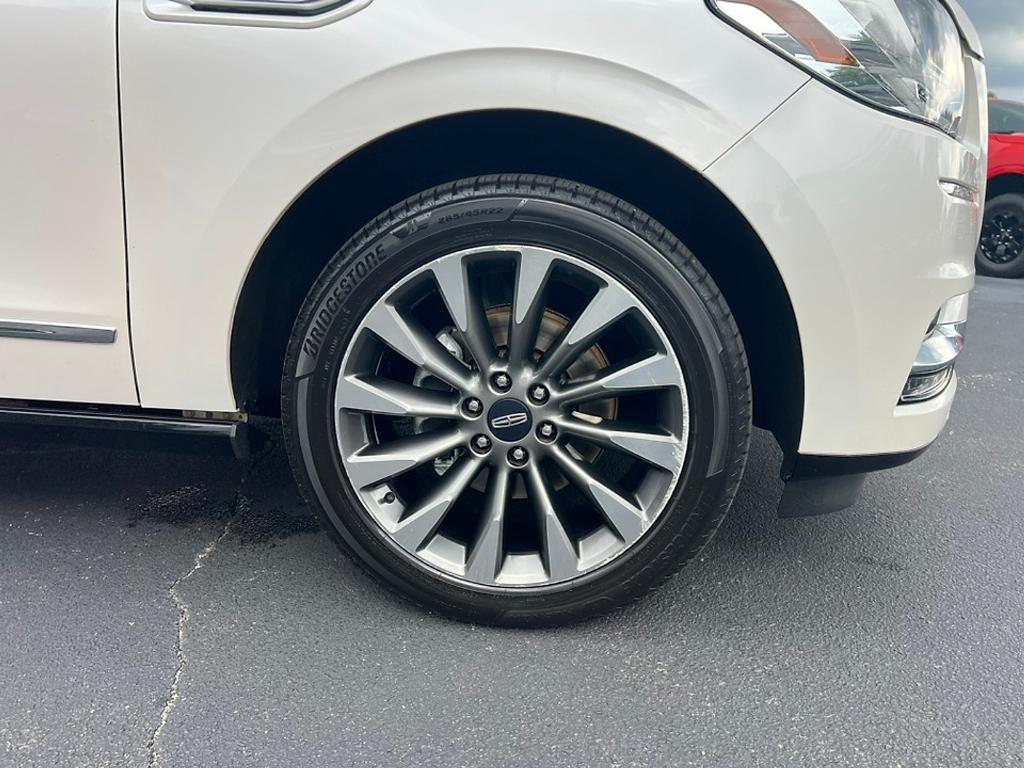 used 2019 Lincoln Navigator L car, priced at $24,999