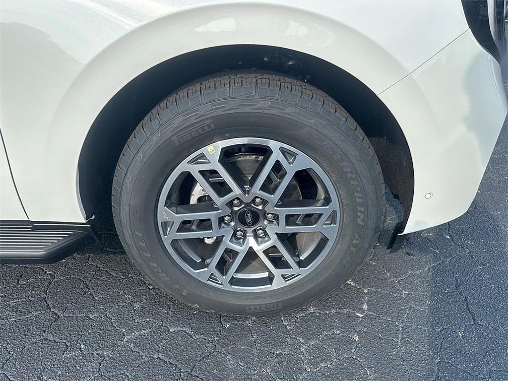 new 2025 Ford Expedition Max car, priced at $72,880