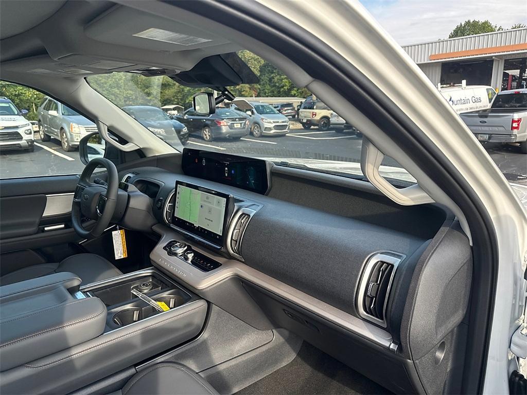 new 2025 Ford Expedition Max car, priced at $72,880