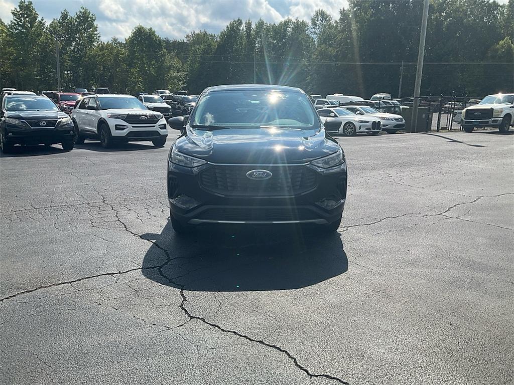 new 2025 Ford Escape car, priced at $25,250