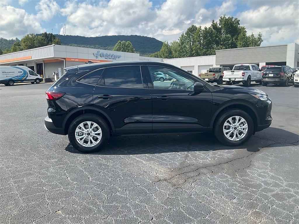 new 2025 Ford Escape car, priced at $25,250