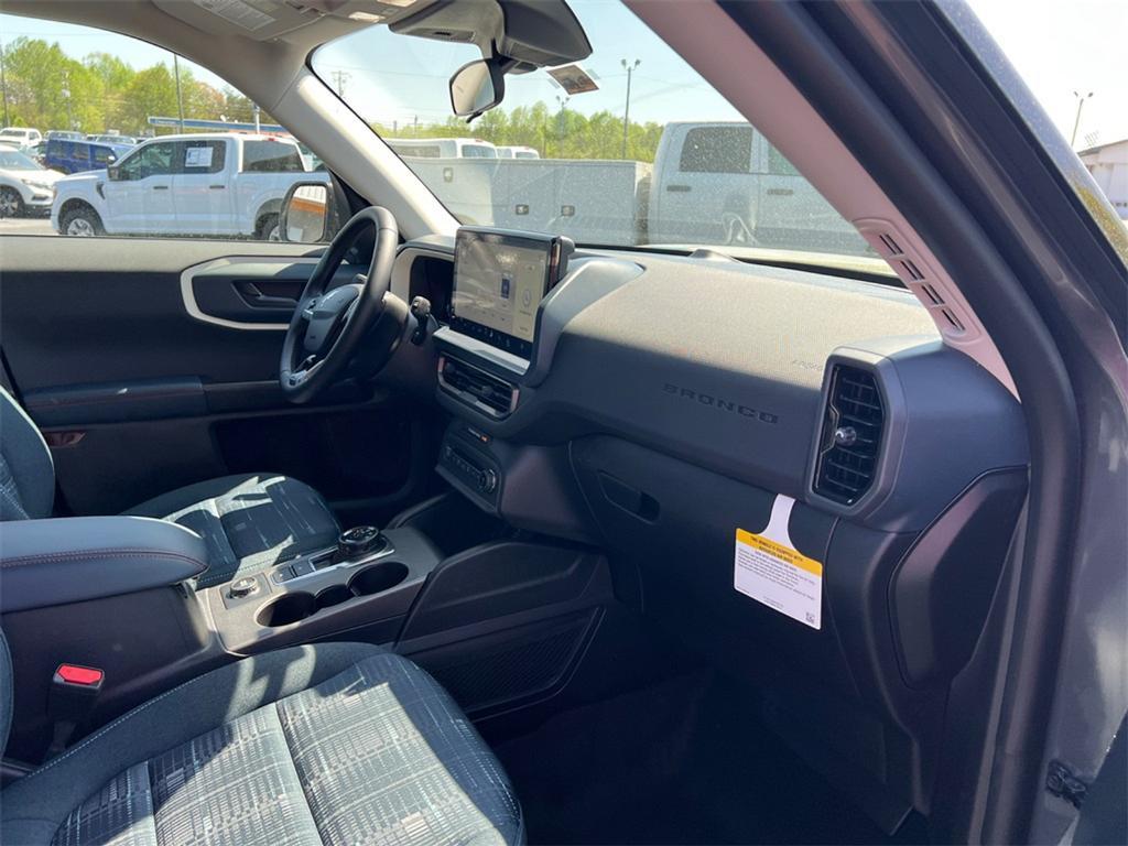 new 2025 Ford Bronco Sport car, priced at $33,689