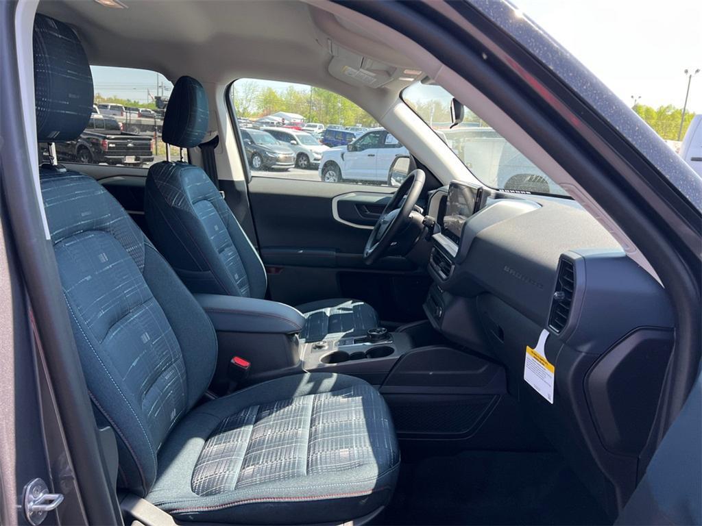 new 2025 Ford Bronco Sport car, priced at $33,689