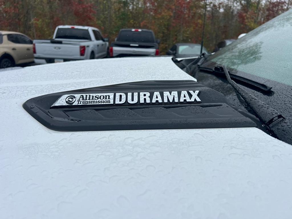 used 2024 Chevrolet Silverado 3500 car, priced at $72,455