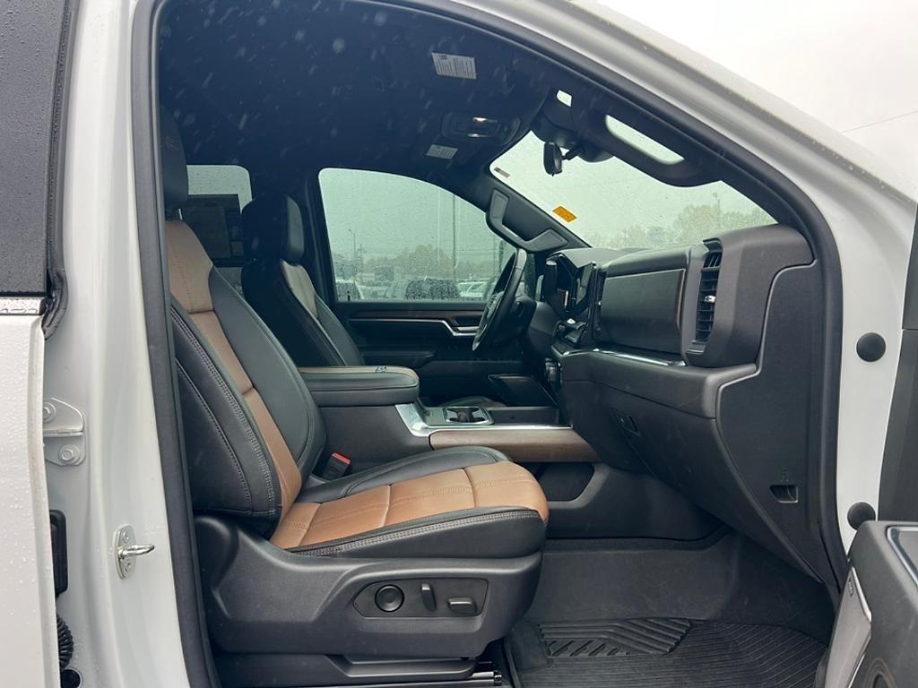 used 2024 Chevrolet Silverado 3500 car, priced at $72,455