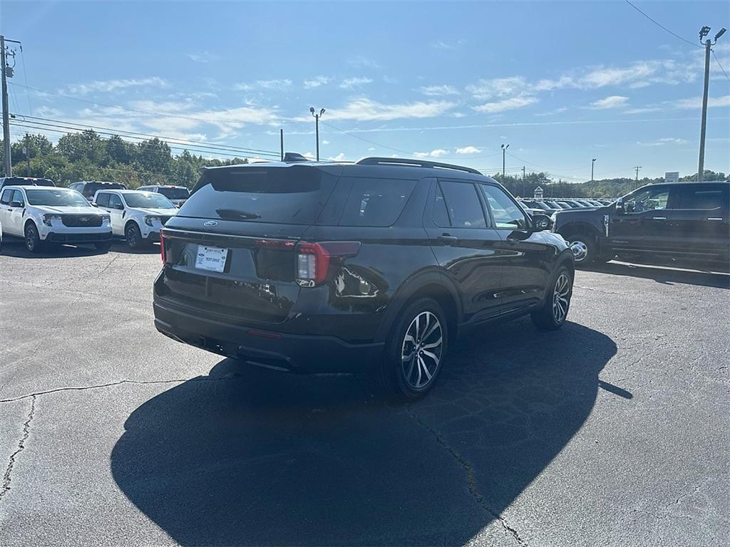 new 2025 Ford Explorer car, priced at $39,115