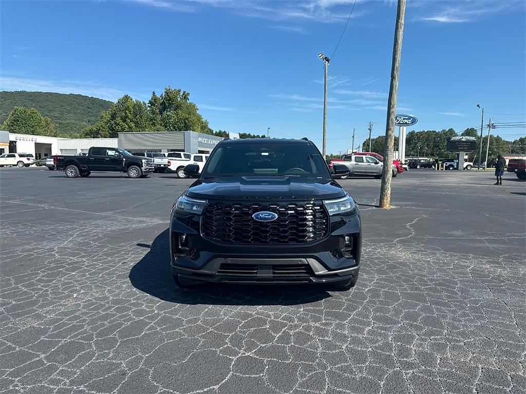 new 2025 Ford Explorer car, priced at $39,115