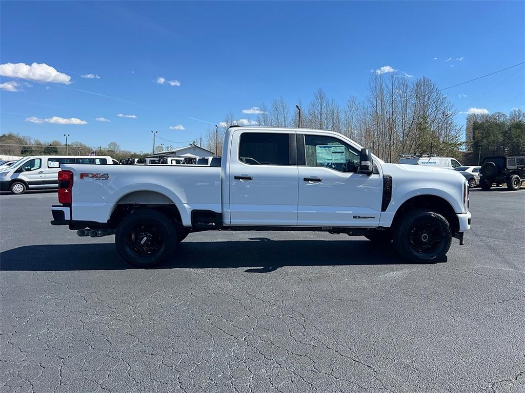 new 2025 Ford F-250 car, priced at $64,585