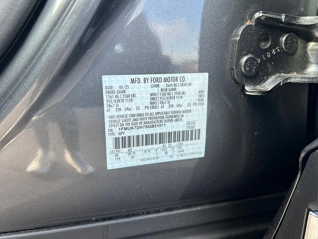used 2025 Ford Explorer car, priced at $39,999