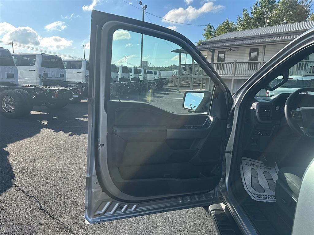 new 2025 Ford F-150 car, priced at $55,730