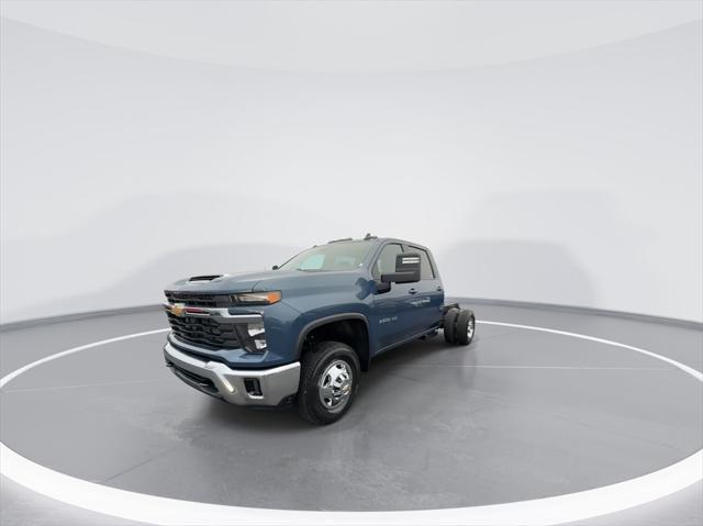 new 2025 Chevrolet Silverado 3500 car