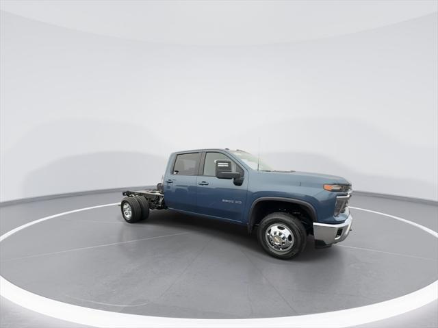 new 2025 Chevrolet Silverado 3500 car