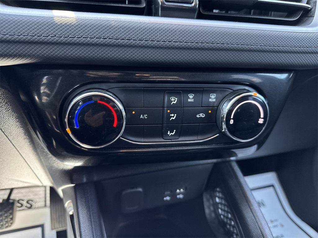 used 2024 Chevrolet TrailBlazer car, priced at $25,915