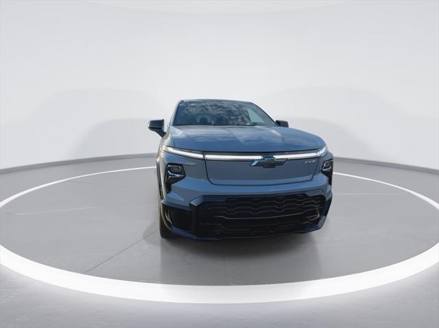 new 2025 Chevrolet Silverado EV car