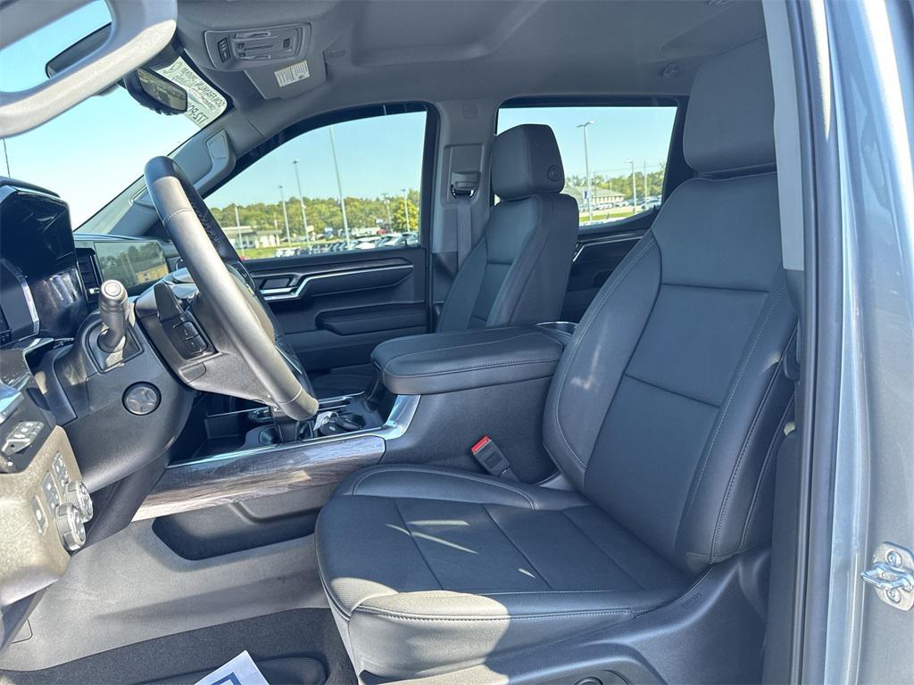 used 2025 Chevrolet Silverado 1500 car, priced at $56,890
