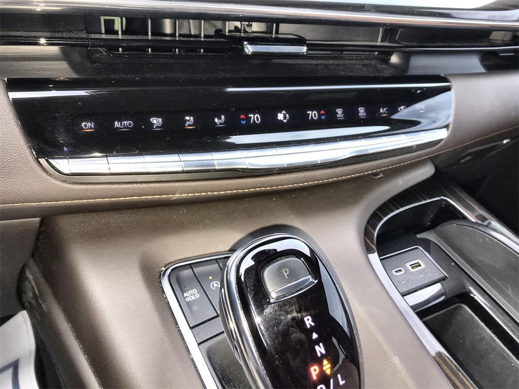 used 2023 Cadillac Escalade ESV car, priced at $70,494