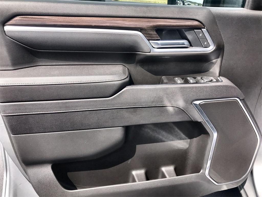 used 2025 Chevrolet Silverado 3500 car, priced at $69,895