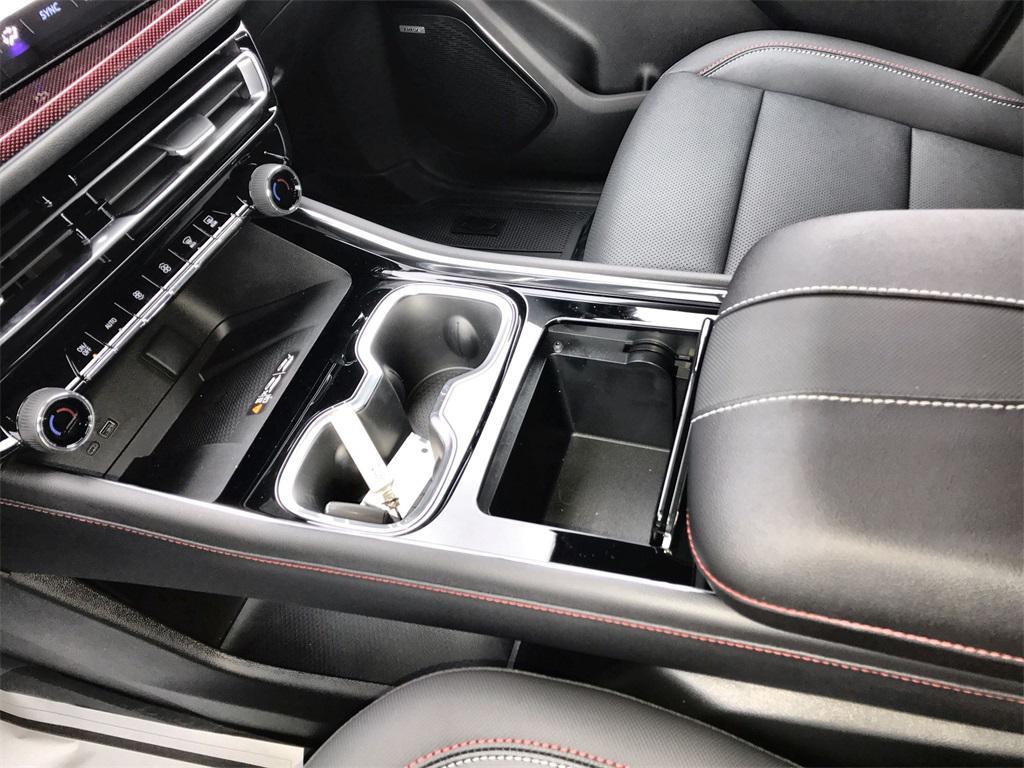 new 2026 Chevrolet Traverse car, priced at $55,880