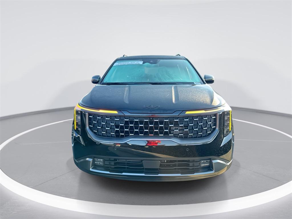 used 2025 Kia Carnival Hybrid car, priced at $48,800