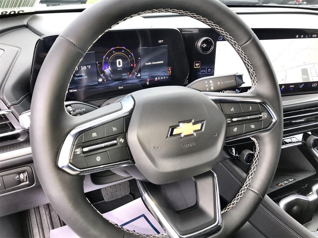 new 2026 Chevrolet Traverse car, priced at $41,690