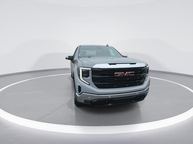 new 2025 GMC Sierra 1500 car, priced at $44,195