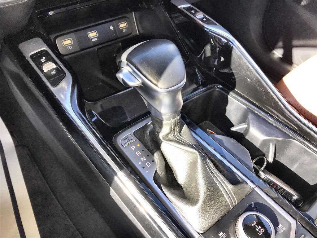 used 2023 Kia Sorento car, priced at $30,870