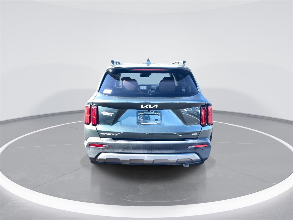 used 2023 Kia Sorento car, priced at $30,870
