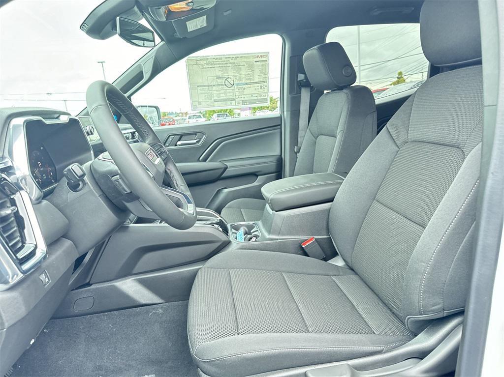 new 2024 GMC Canyon car, priced at $36,895