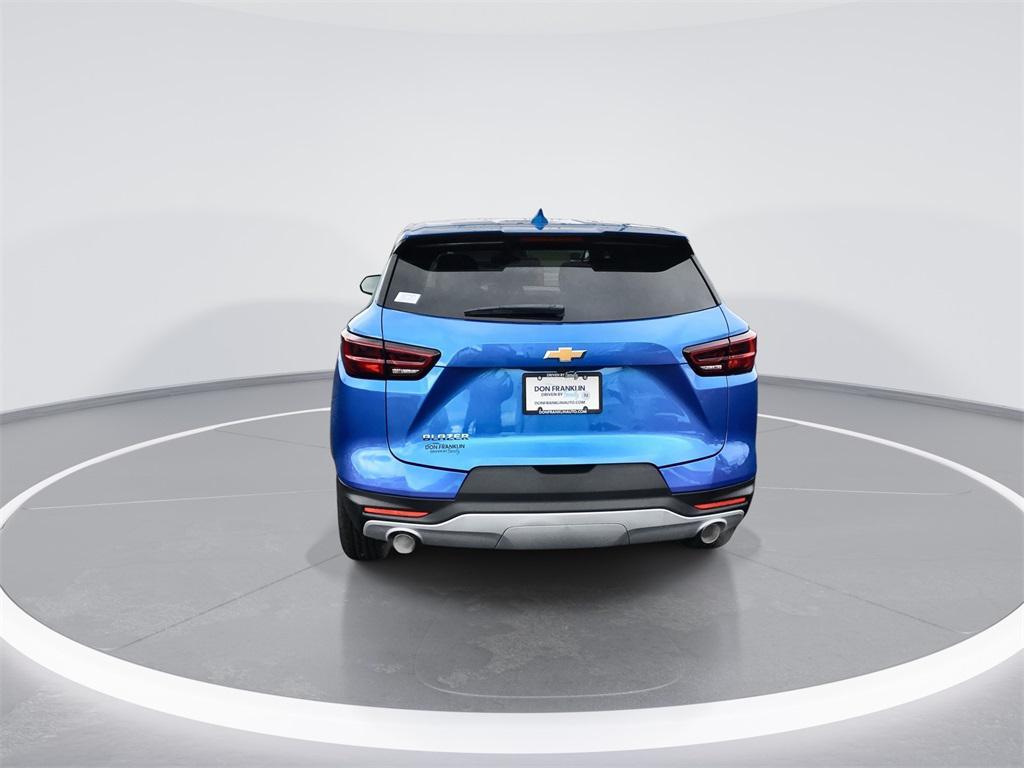 new 2025 Chevrolet Blazer car, priced at $32,889