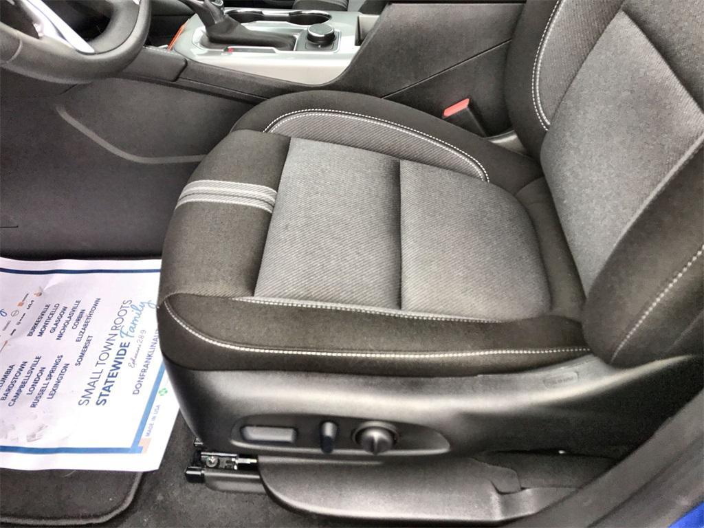 new 2025 Chevrolet Blazer car, priced at $32,889