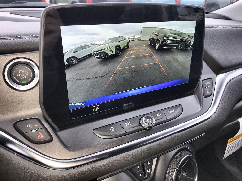 new 2025 Chevrolet Blazer car, priced at $32,889