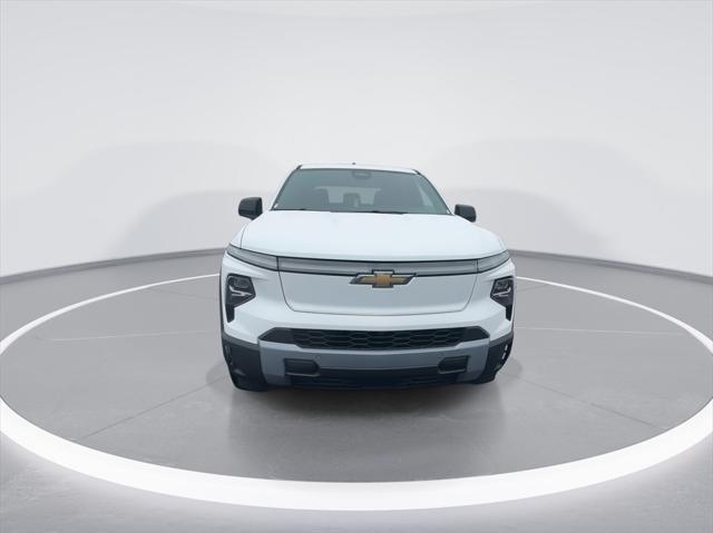 new 2025 Chevrolet Silverado EV car