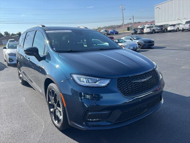 used 2022 Chrysler Pacifica car, priced at $32,887