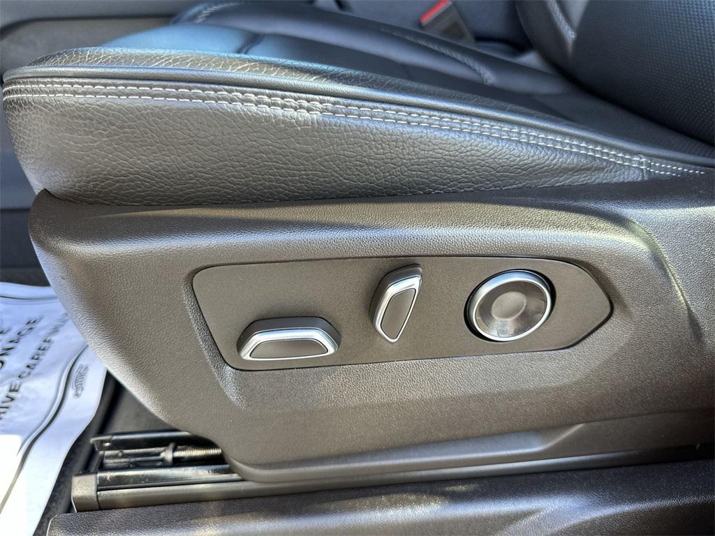 used 2024 GMC Yukon car, priced at $74,990