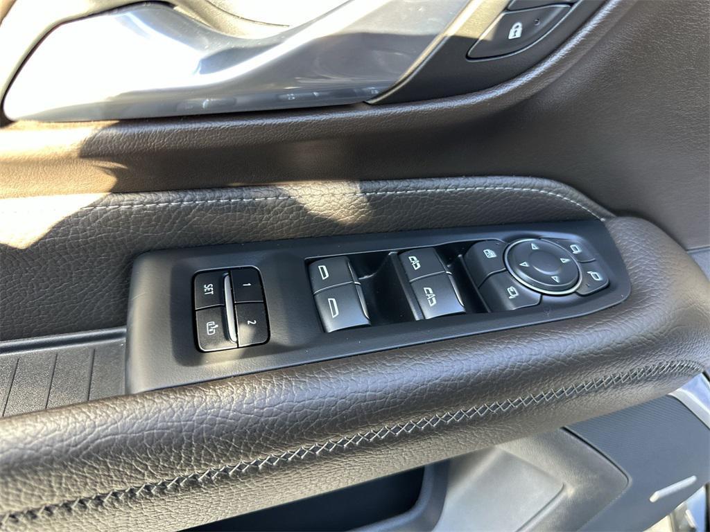 used 2024 GMC Yukon car, priced at $74,990