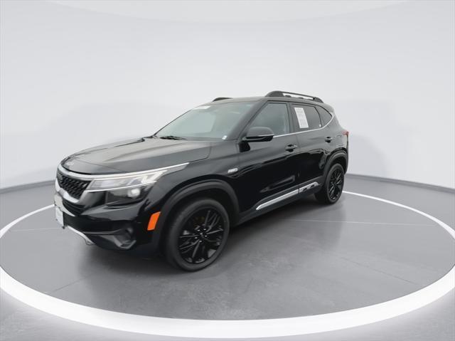 used 2020 Hyundai Santa Fe car, priced at $20,888