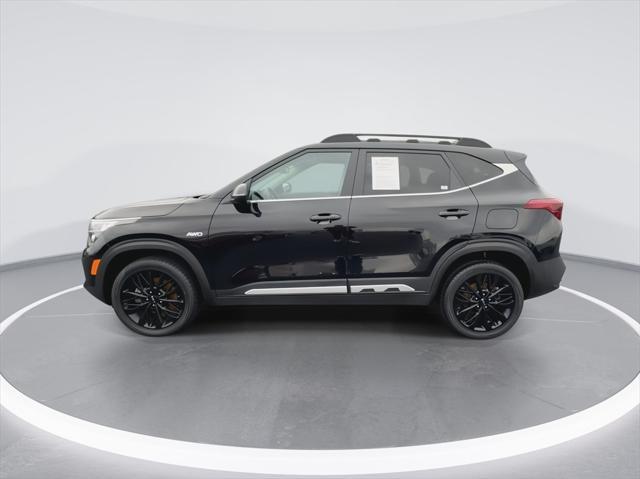 used 2020 Hyundai Santa Fe car, priced at $20,888