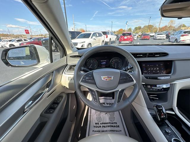 used 2021 Cadillac XT5 car, priced at $25,800