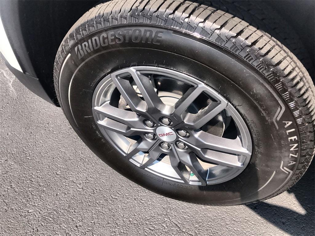 new 2025 GMC Acadia car, priced at $40,607