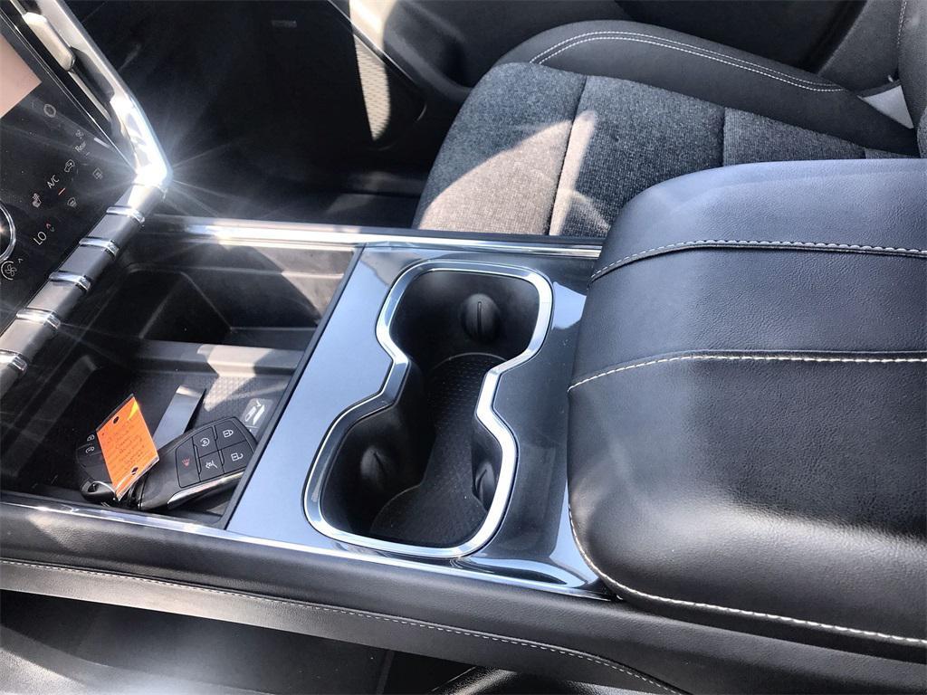 new 2025 GMC Acadia car, priced at $40,607